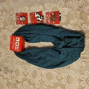 NEW! Infinity Scarf with Pins